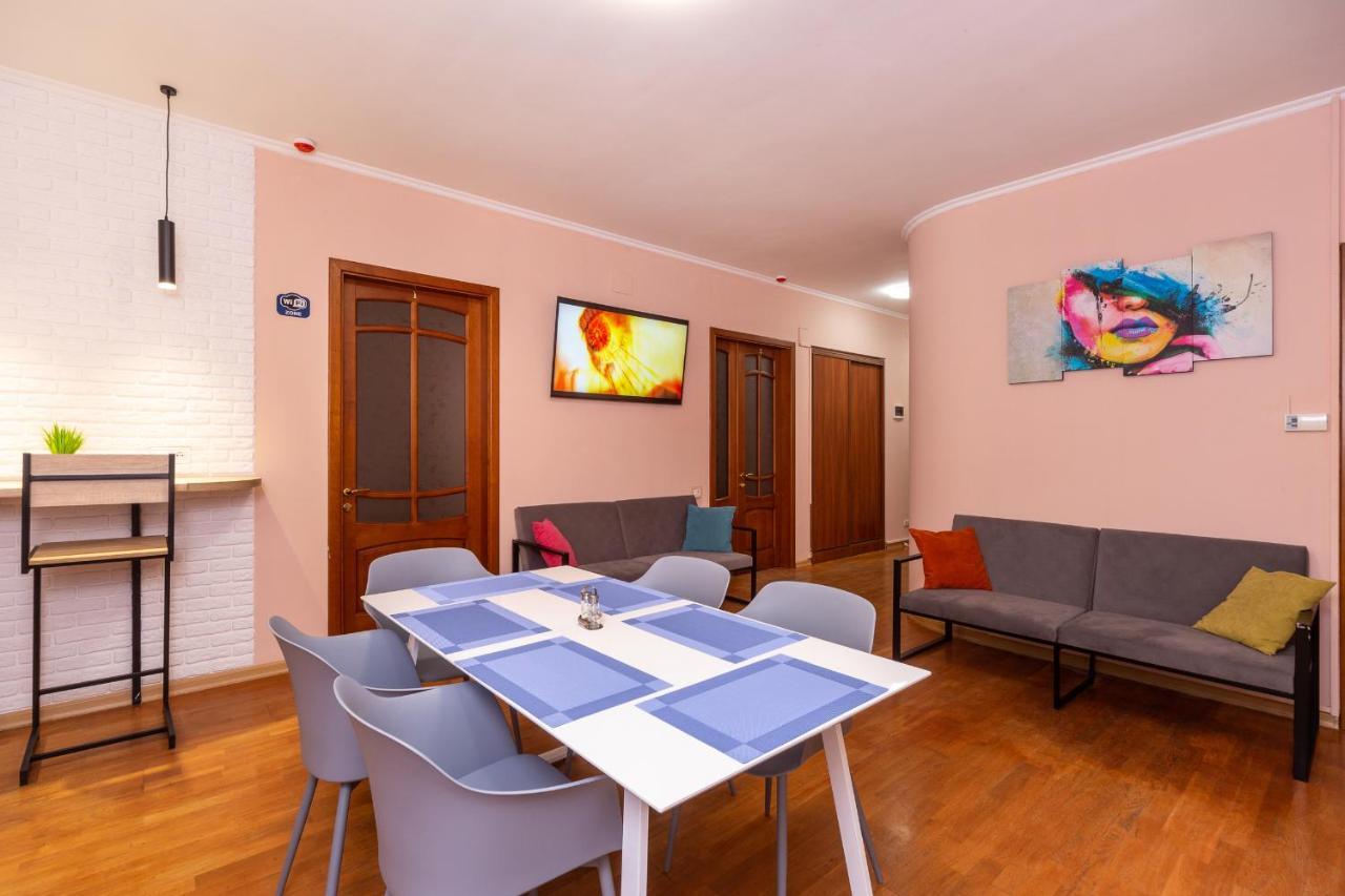 Хостел Friends House Odessa Exterior photo